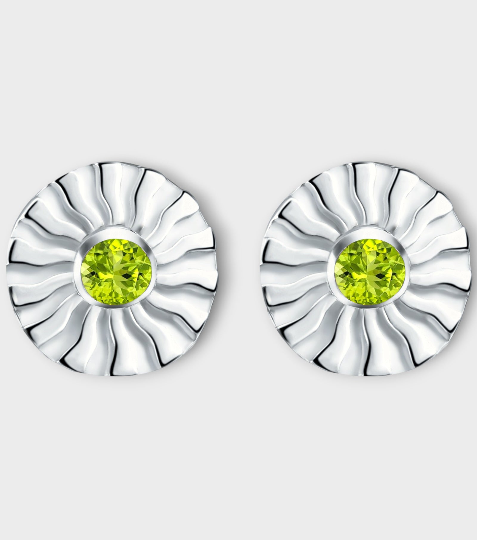 Silver Aura Stud Earrings with Diamond & Peridot