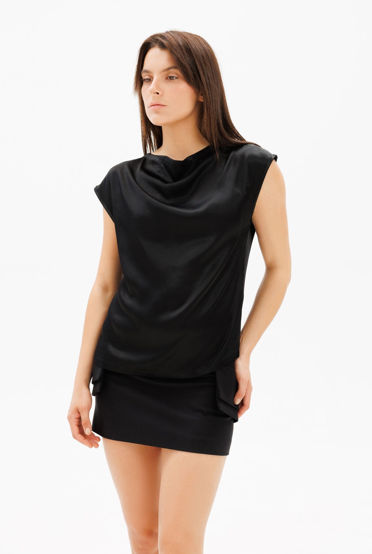 DAR ANN STUDIO -NO-DRAMA Skort | Black, buy at DOORS NYC
