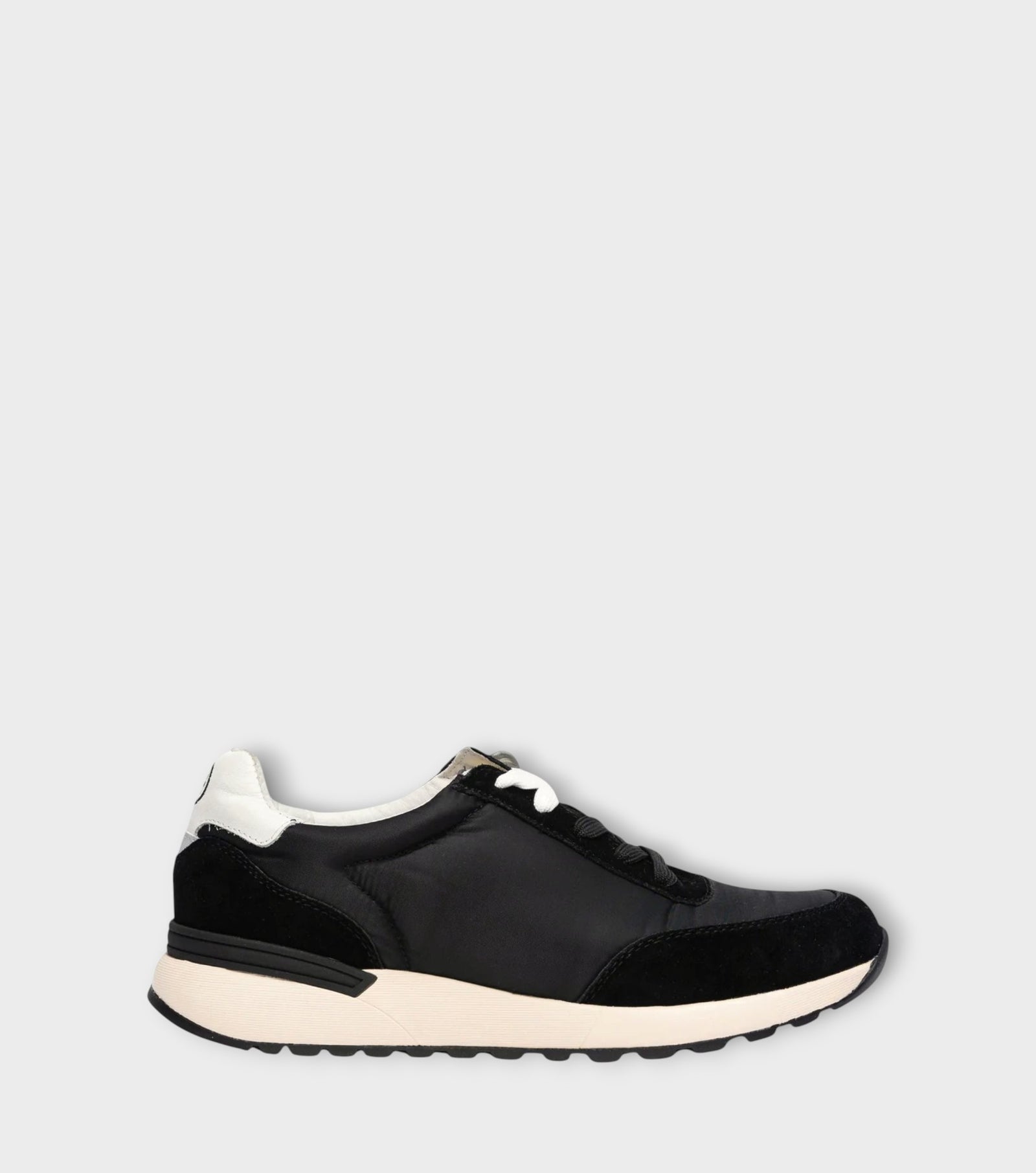 Modern Sneakers | Black