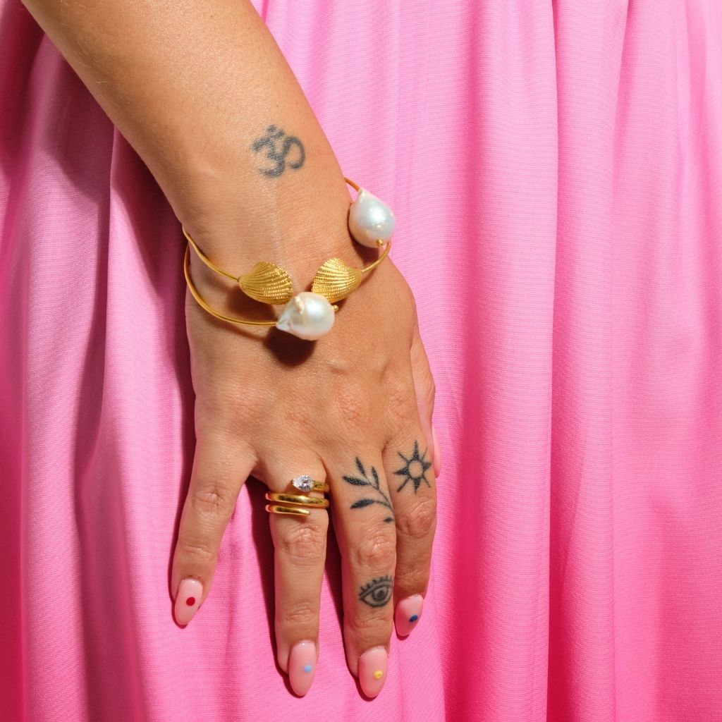 LINYA JEWELLERY - Gold Seashell Cuff Bracelet, buy at DOORS NYC