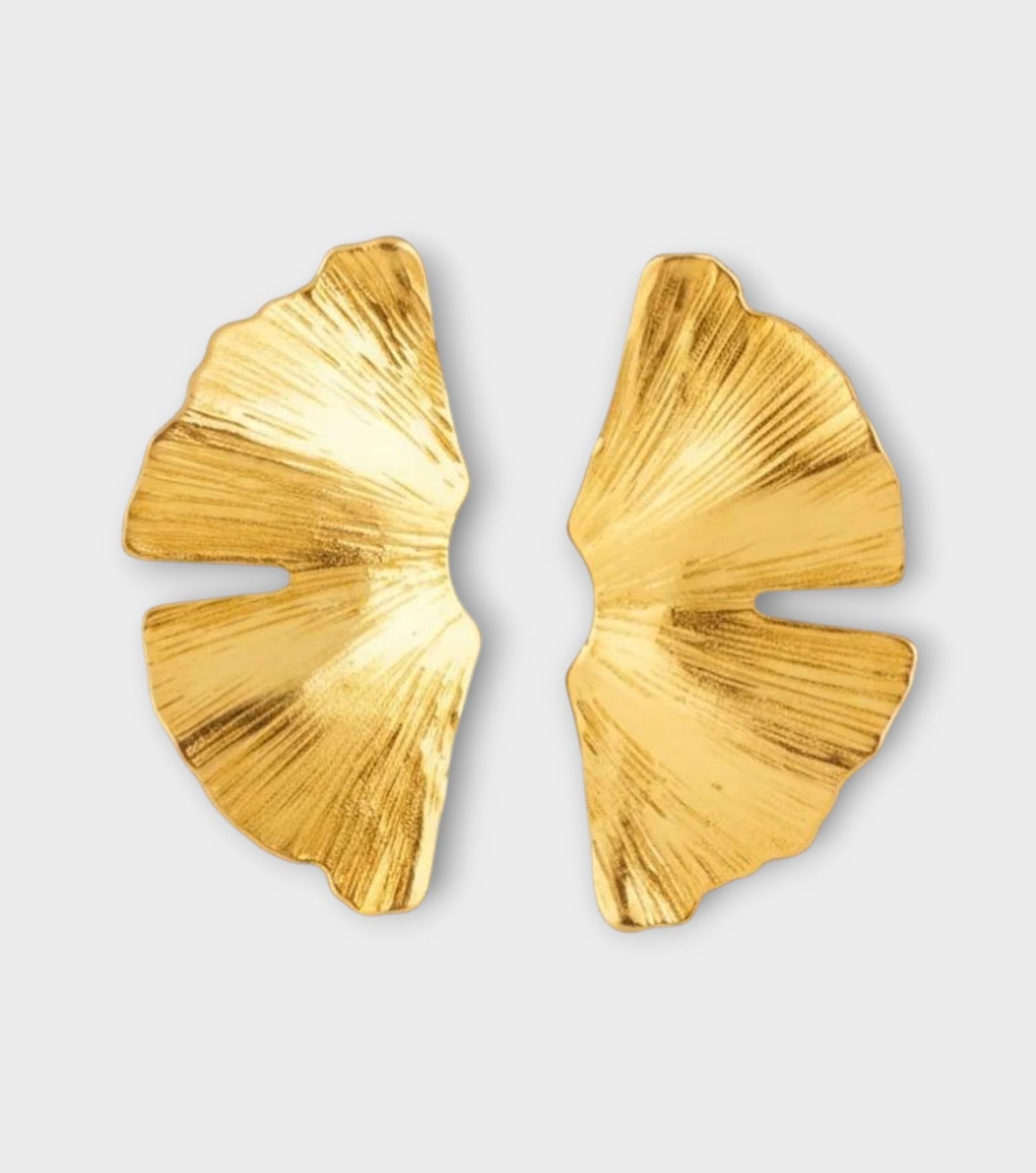 Big Leaf Stud Earrings | Gold