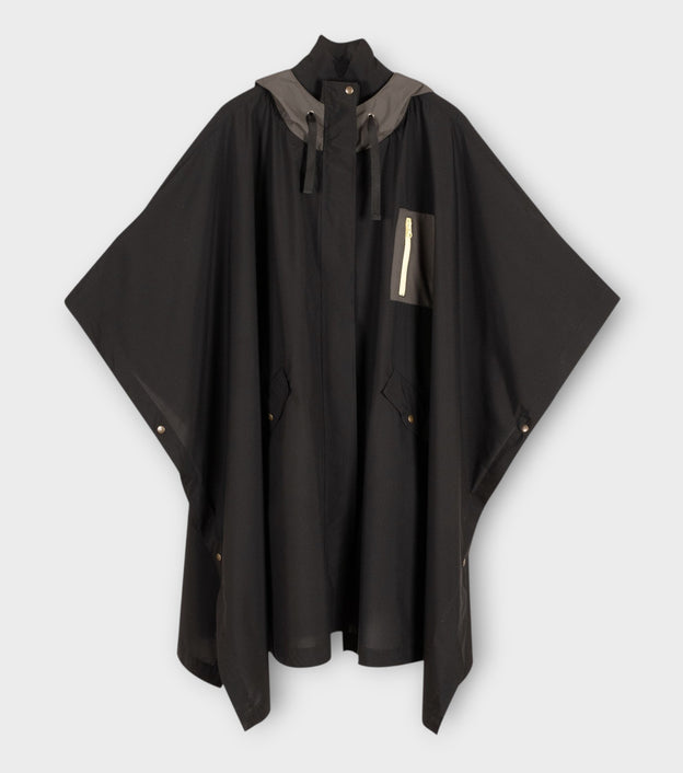 Black Parka Lupe